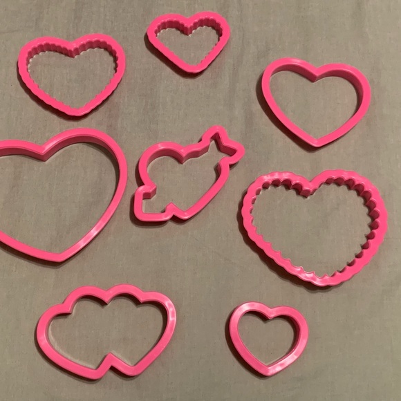 Huge lot of cookie cutters for playdoh or baking- 91 not 101 - Picture 7 of 9